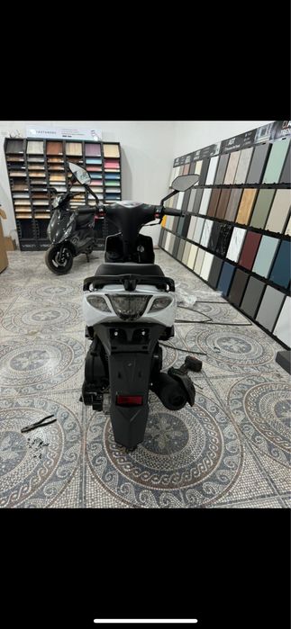 Scutere 125 cc benzina noi 0 km