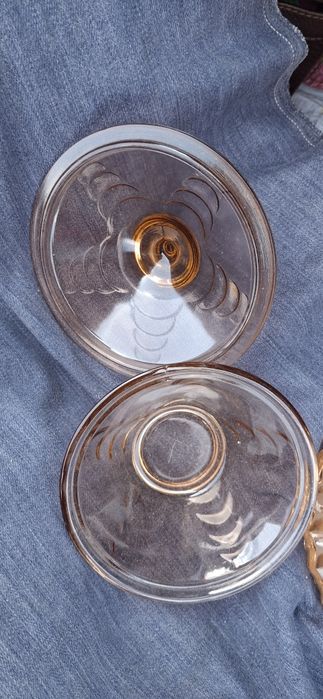 Всичко в розово стъкло