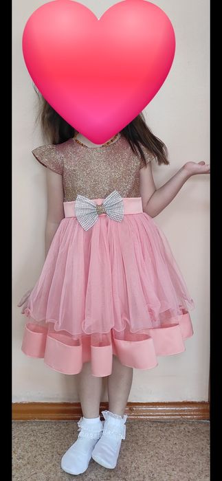 Нарядное платье для девочки