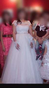 Свадебные платье 40000