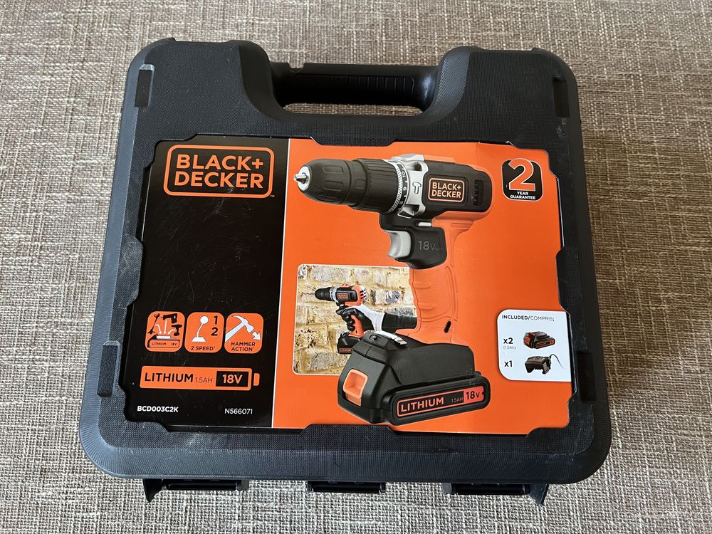 Black + Decker, 18V , 2 acumulatori 1,5Ah, incarcator, NOU