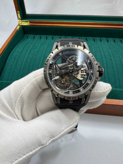 Roger Dubuis Excalibur Spider Skeleton Flying Tourbillon