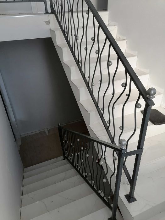 Porți garduri din fier forjat