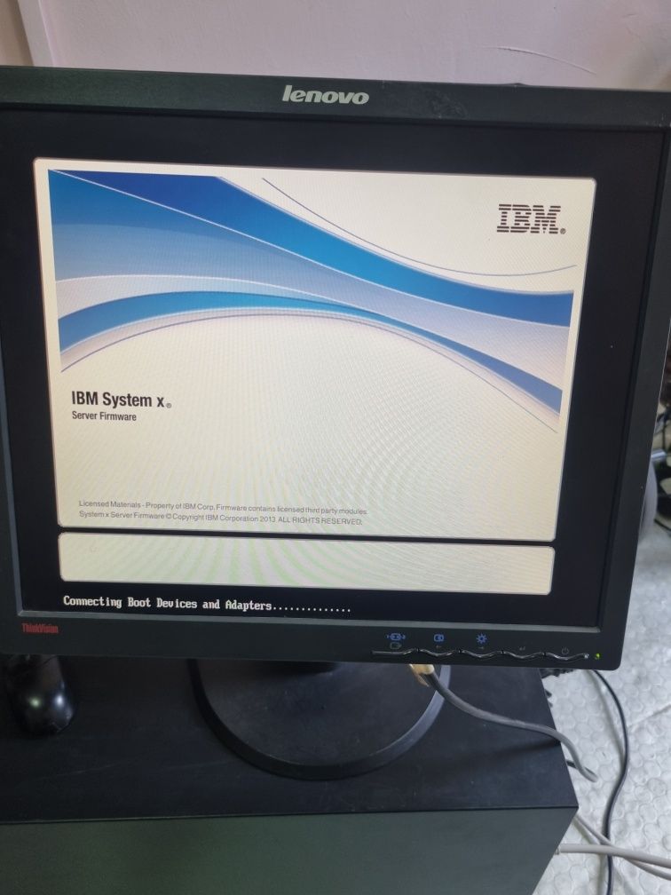 сървър IBM с параметри на снимките