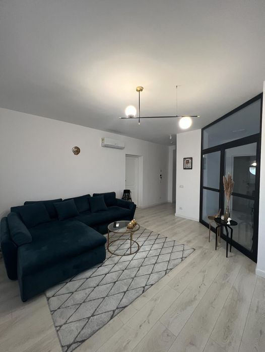 Inchiriez apartament in West Residence