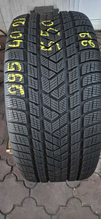 anvelope Pirelli 295/40/21 m&s iarna