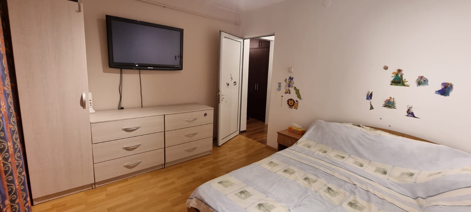 Vând apartament 3 camere Bibescu Vodă