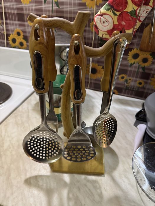 Продам кухонную утварь