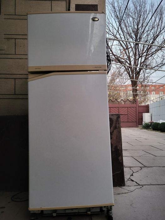 Холодильник Daewoo NoyFrost