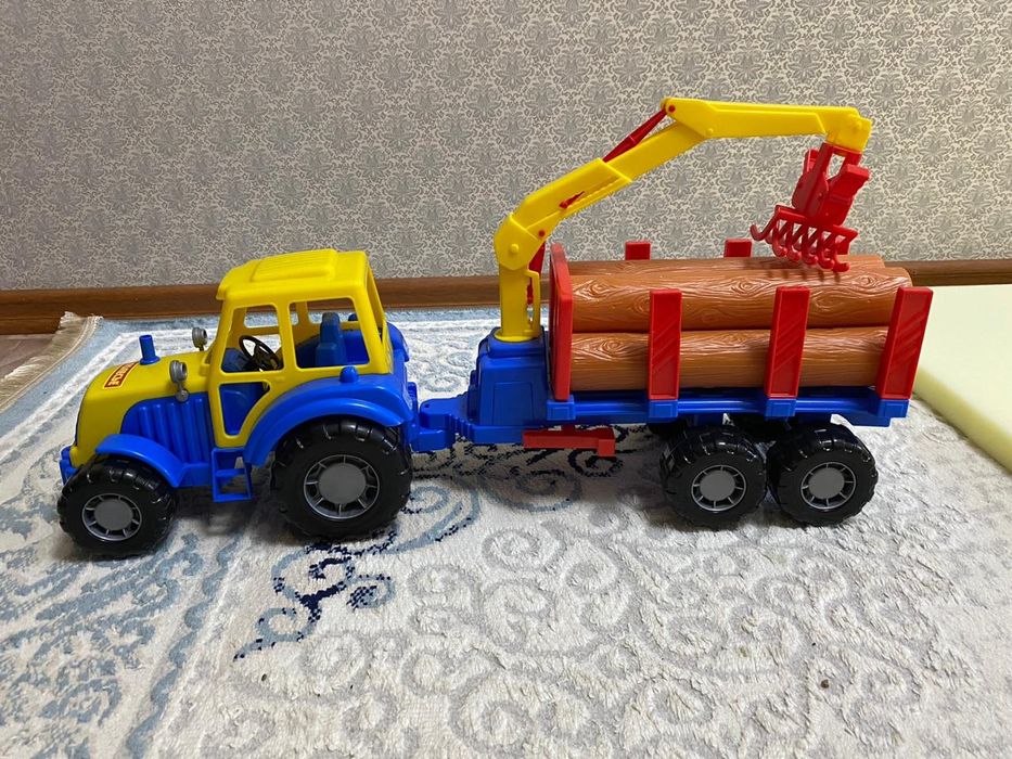 Продам детскую машинку