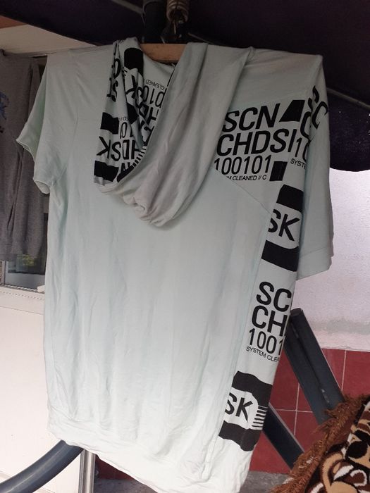 Tricou bărbaţi mânecă scurtă, cu glugă