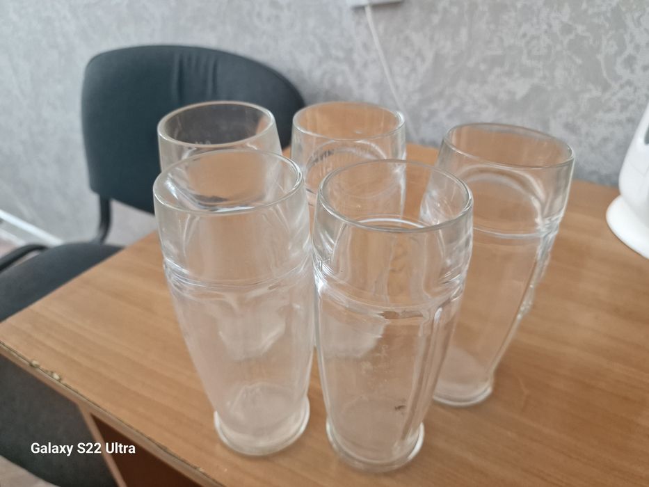 Отдам бесплатно  бокалы