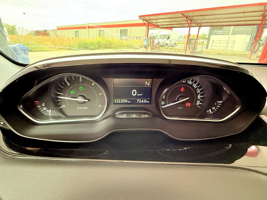 Vand Peugeot 208 sport