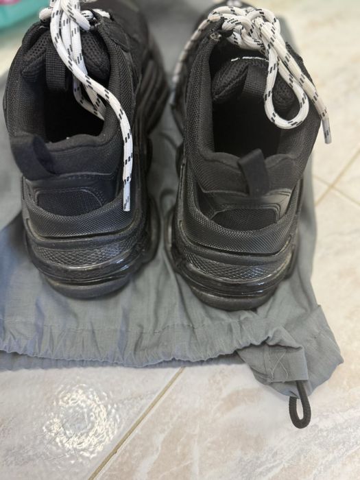 Обувки Balenciaga Triple s