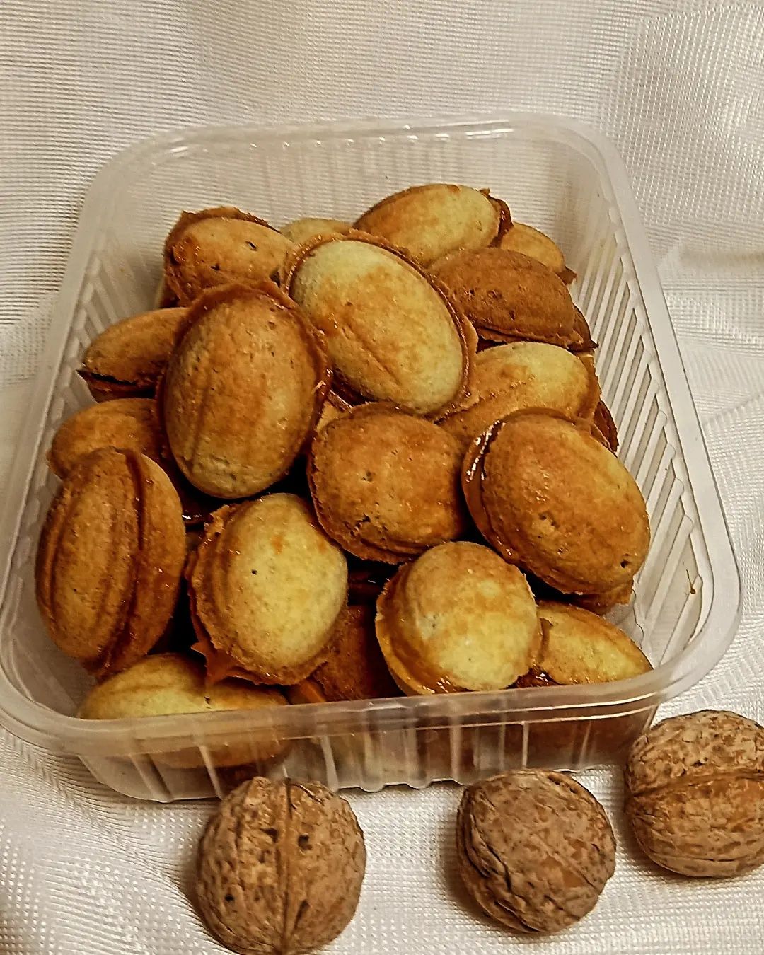 Печенье орешки с варёной сгущенкой