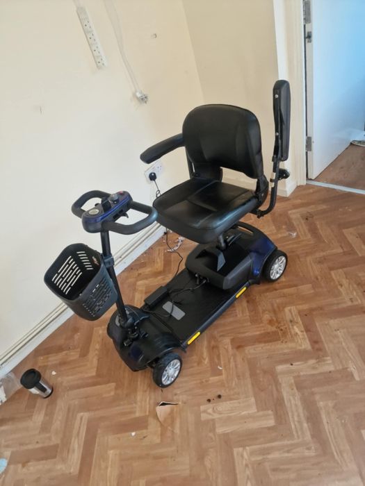 Scuter , căruț electric