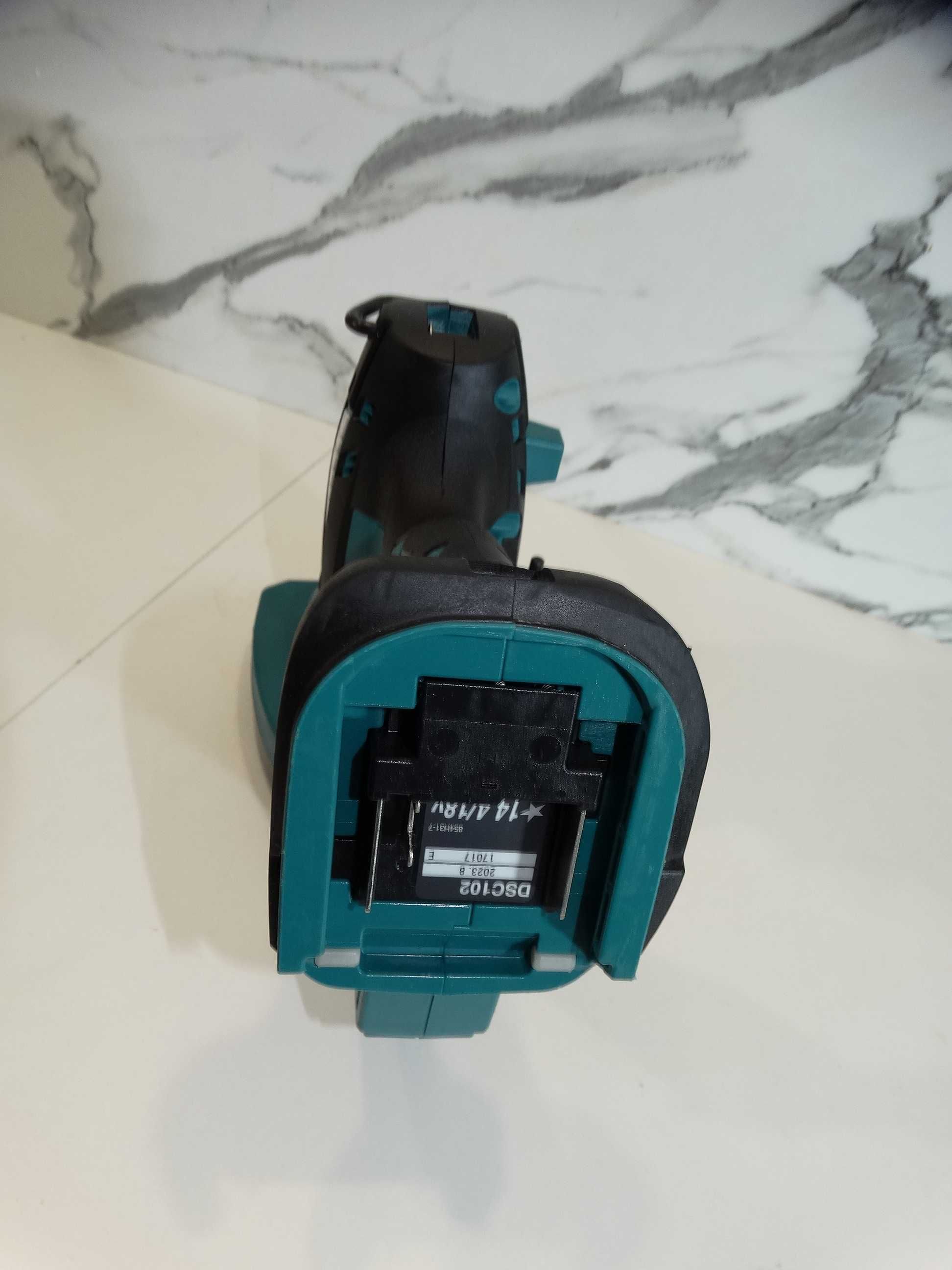 Makita DSC 102 - Машина за рязане на шпилки