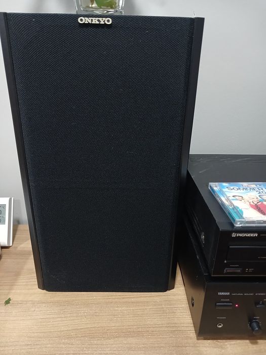 Vând boxe Onkyo SC 360