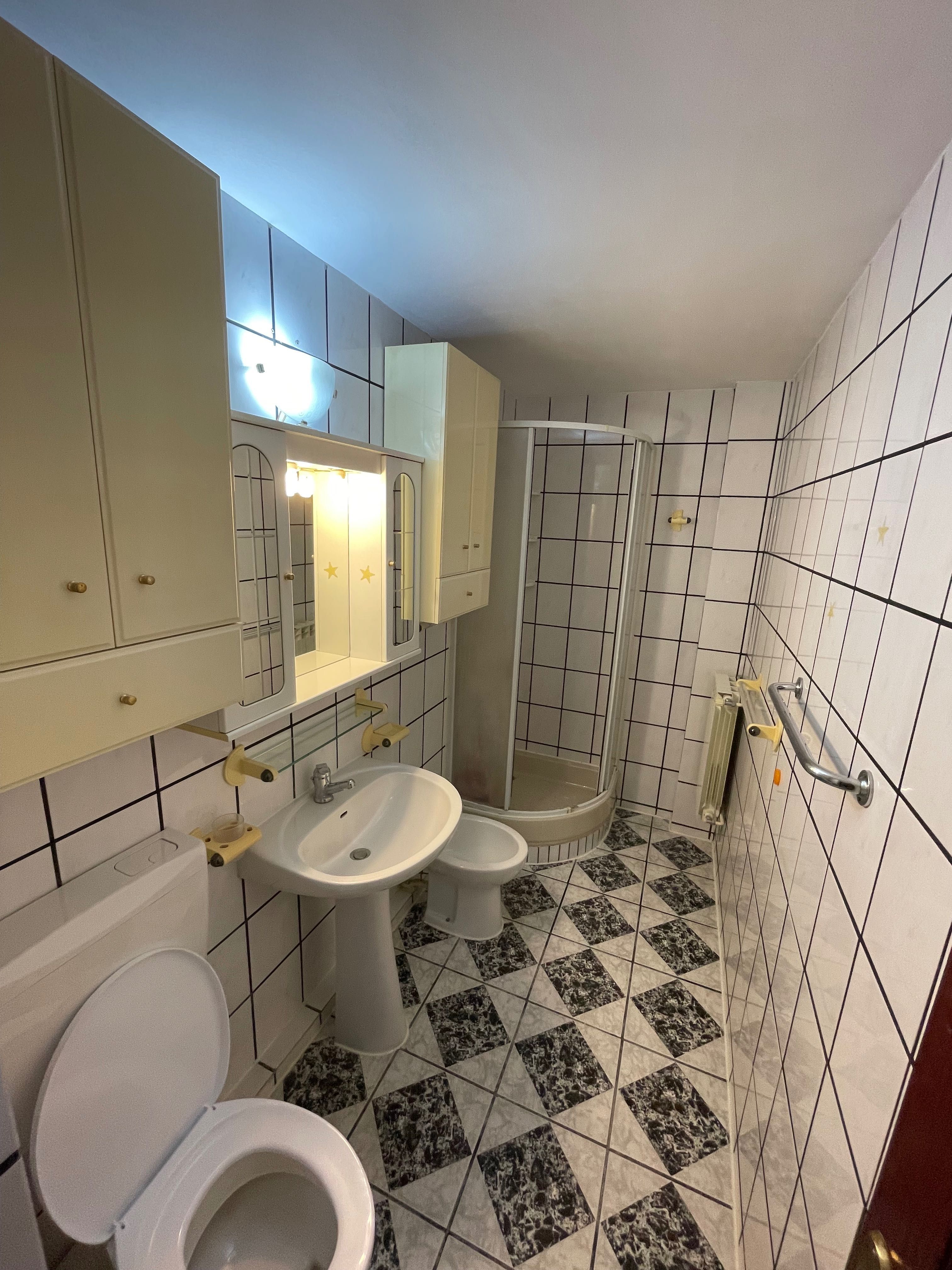 Inchiriere Garsoniera Piata Muncii - Bd. Decebal - Metrou Hurmuzachi