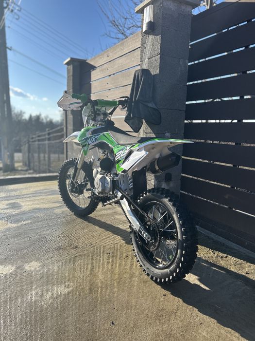 Cross barton 125