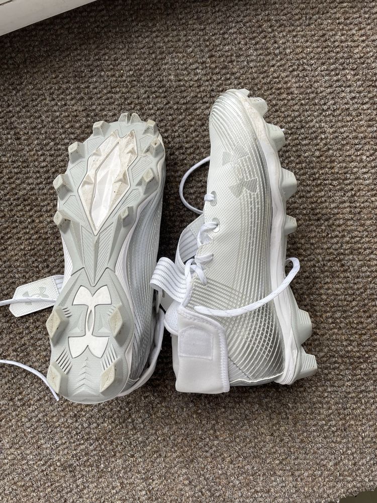 Under Armour бутонки (47 размер) почти нови.