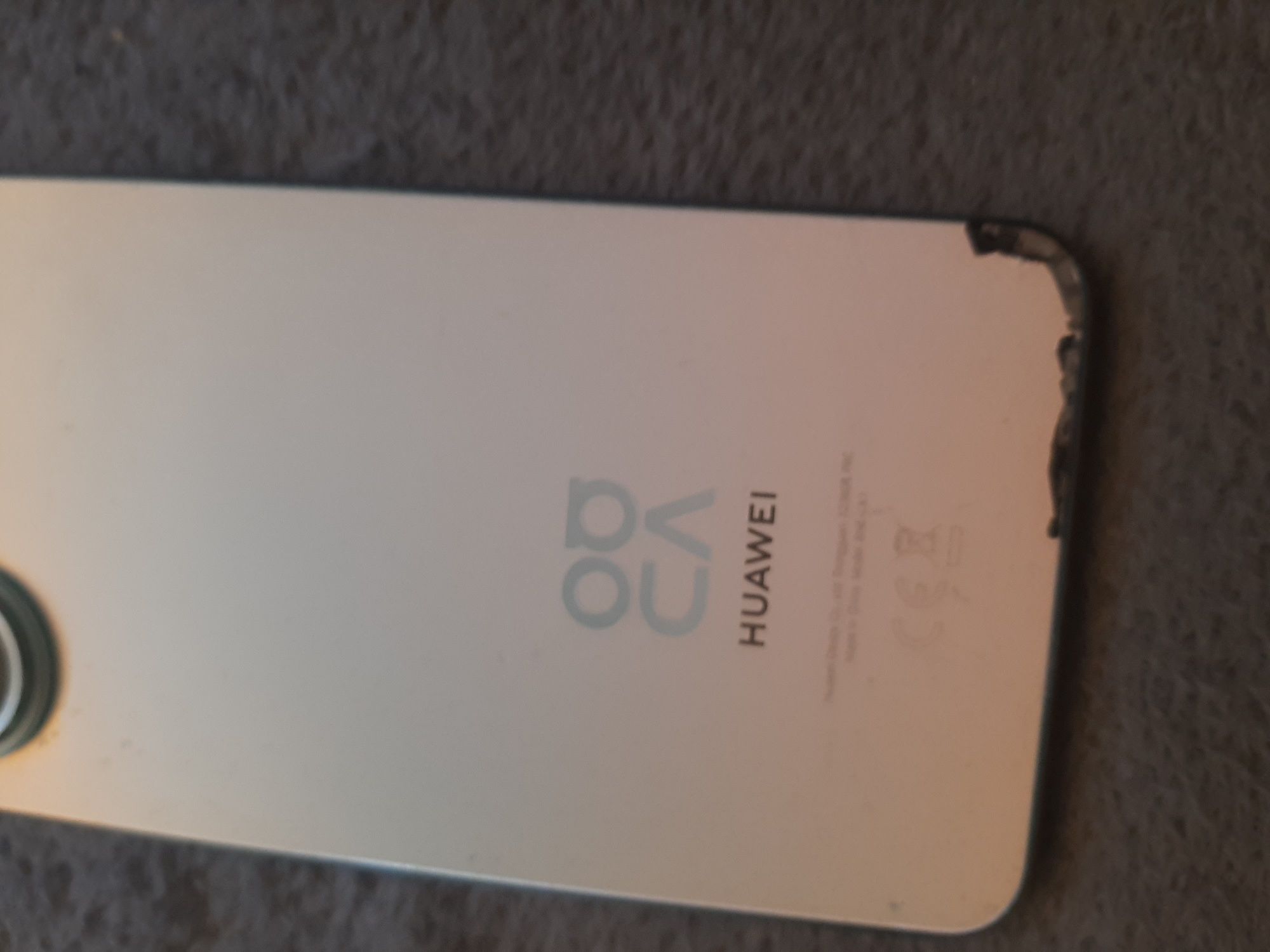 Продавам Huawei Nova 10 se
