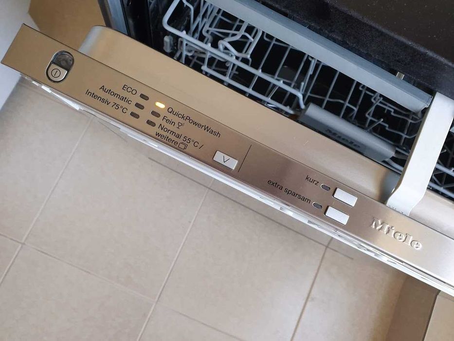 Miele - Auto Open - QuickPowerWash - Съдомиялна - Пълно Вграждане 60см