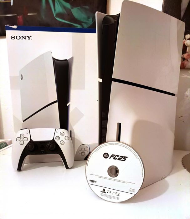 PS5/PlayStation 5 Slim Sony 4K/120 Fps 1 TB SSD cu peste 10 jocuri+FC