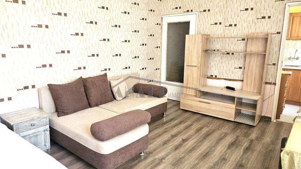 Дава се под наем Едностаен апартамент в Пловдив, Тракия - 36 кв.м за 249.9 € - Снимка #2