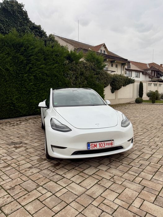 Tesla Model Y Tesla Model Y Long Range Dual Motor