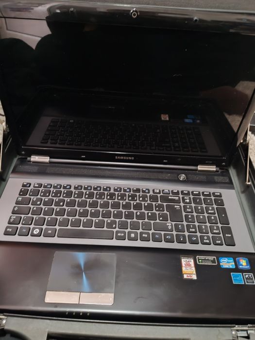 Samsung rc739 laptop