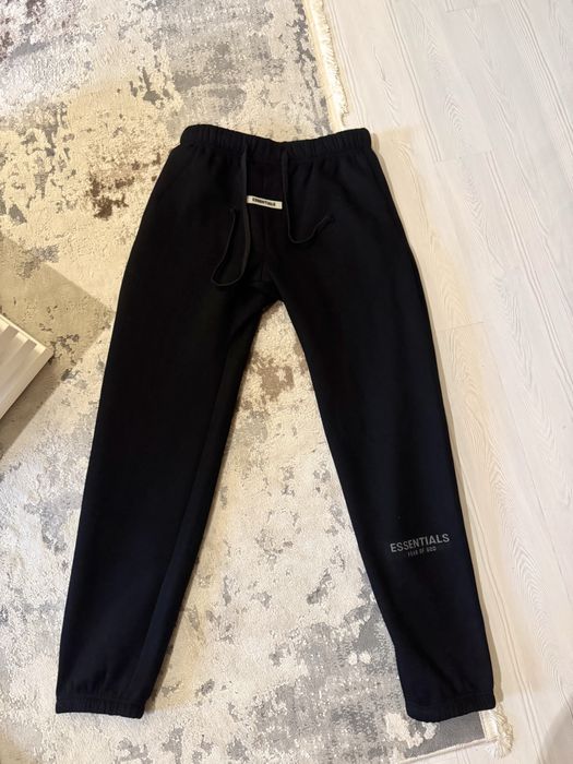 Pantaloni trening Essentials