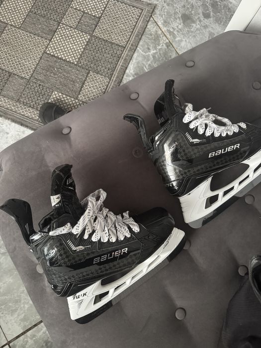 продам коньки в отличном состоянии Bauer Mach Lock-fit pro, fit-2