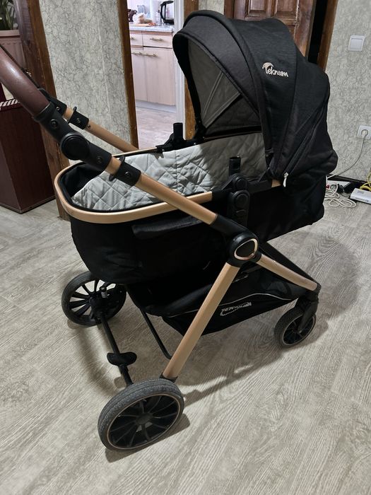 Продам коляску с авто-люлькой б/у