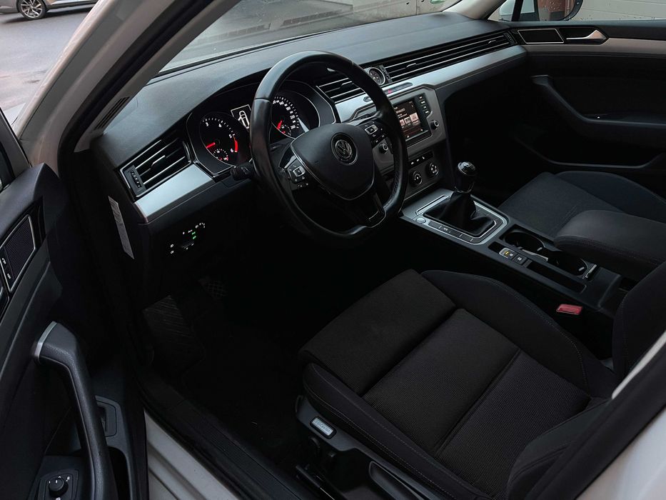 Volkswagen Passat 2.0TDI-150CP/ Euro 6 / Comfort-LINE/ Full Option