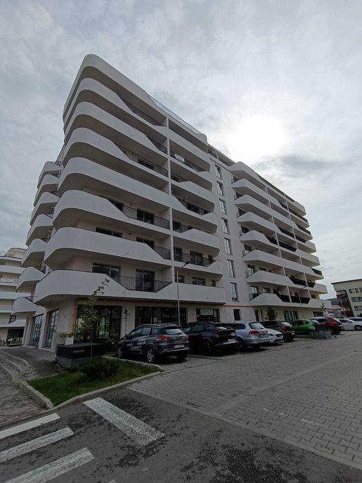 Dezvoltator vand apartament 3 camere str. Eroilor cu CF