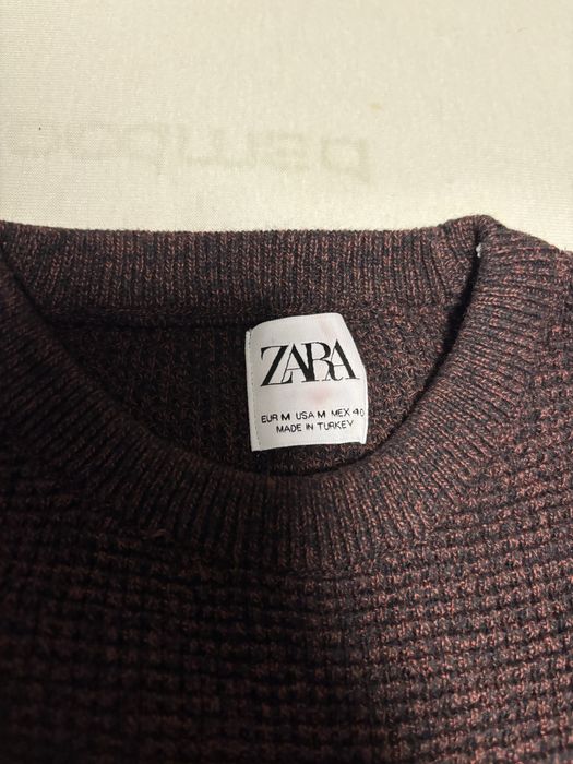 Пуловери на Pull&Bear и Zara