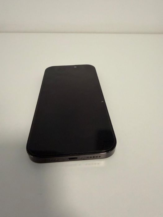 Vand Iphone 14 pro cu 1tb