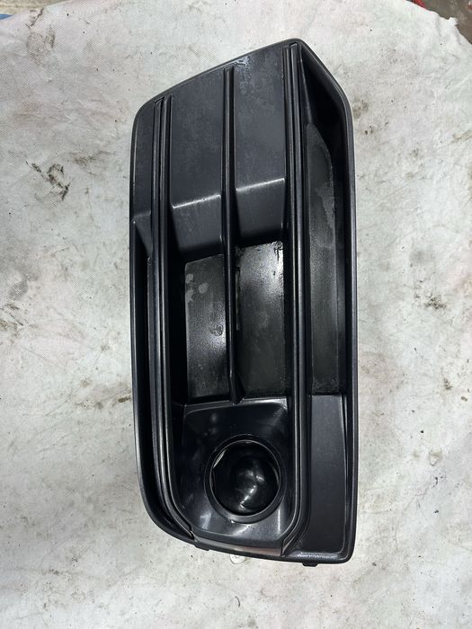 Radar.grilă bară față.audi q5.80a.cod:80a907541.