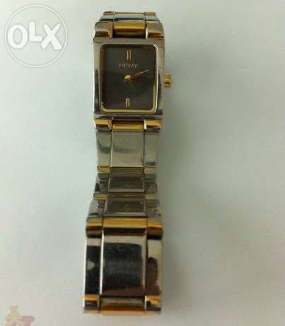 часовник " DKNY " Дона Карън оригинален с кутия-счупена и книжка