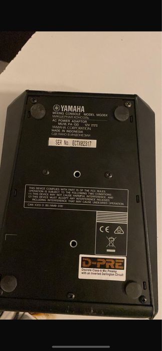 Boxe profesionale JBL PRX  715. 1500 W si mixer YAMAHA