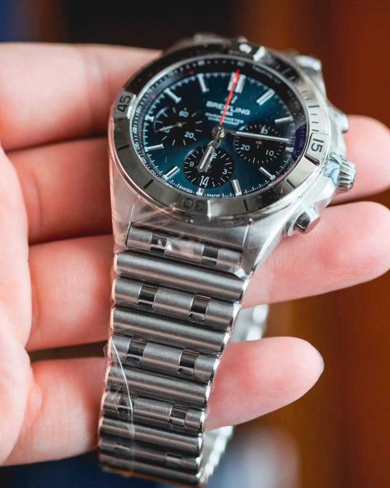 Breitling Chronomat B01  сребристо-синьо