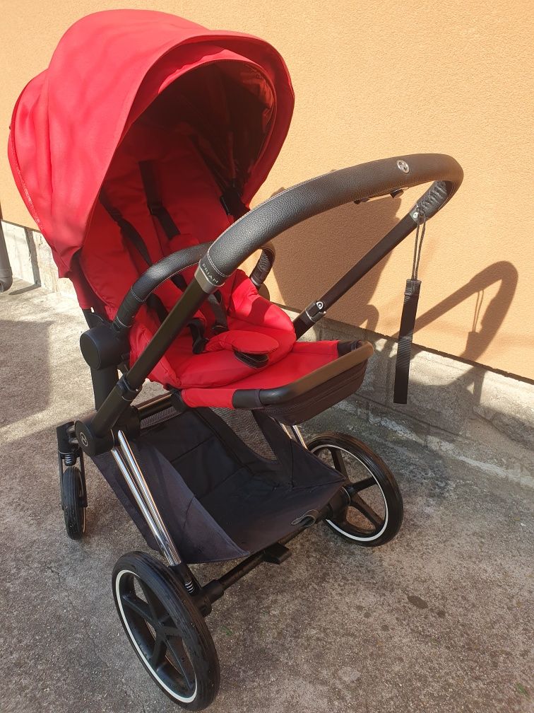 Лятна седалка за шаси Cybex Priam .