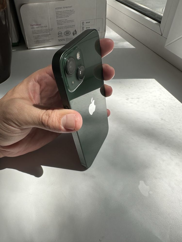 Продаю iphone 13, 256 Gb