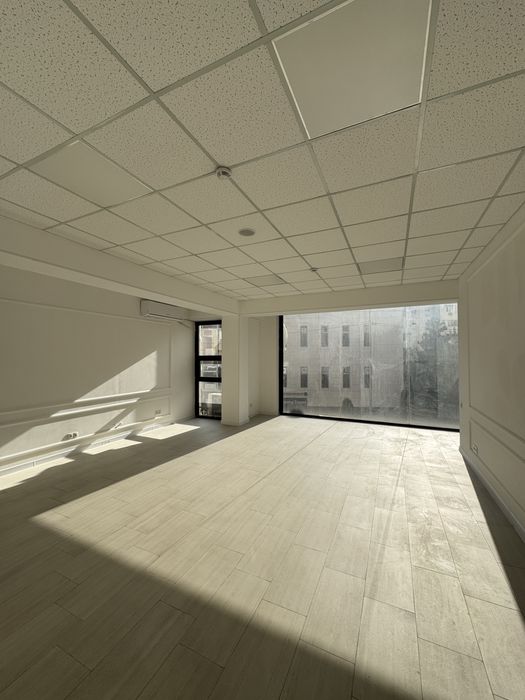 Сдается не жилоe помещение в аренду, 153 кв