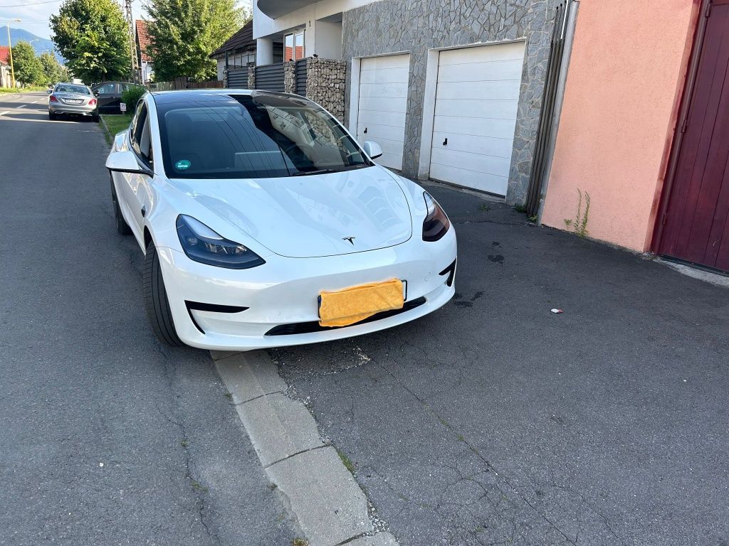 Tesla 3 model 2022
