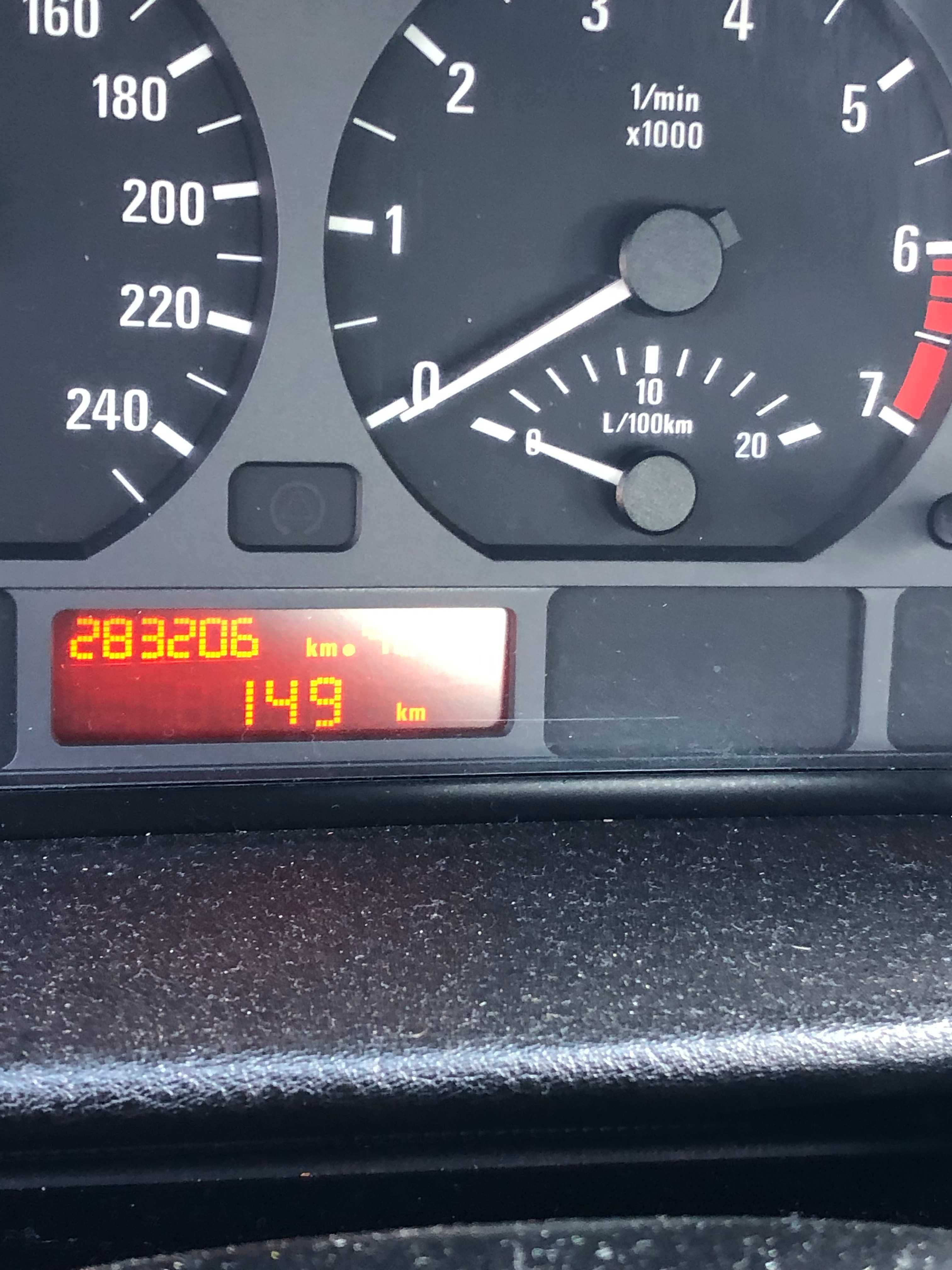 Vand BMW E46 346L kit M, an de fabricatie 2002, km la bord 283206 ,