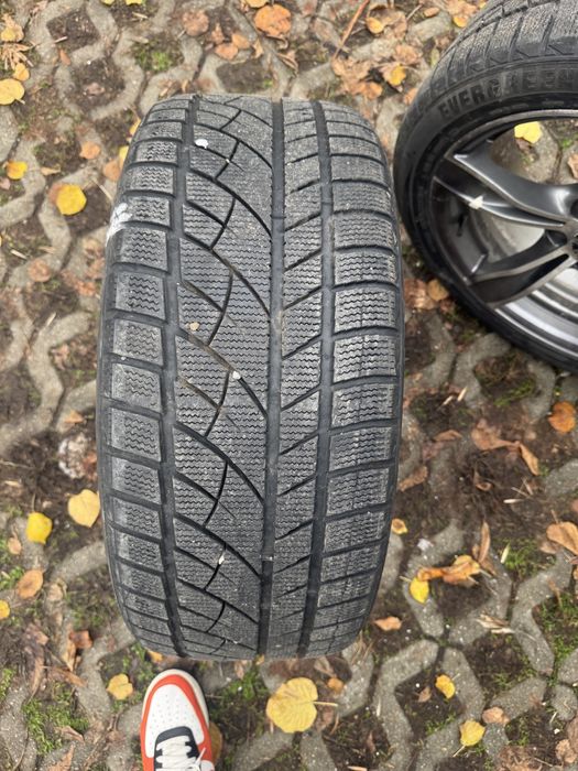Cauciucuri iarna 245/45/R18