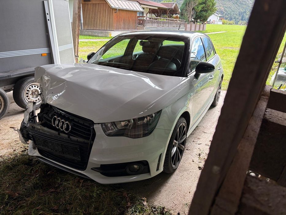 Audi A1 1.2tsi Avariat 2014 S-line