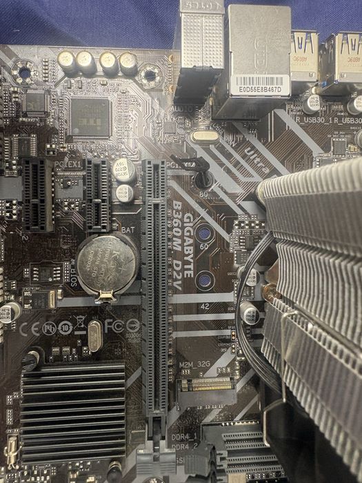 Vand Kit i5 8400 placa de baza plus 8gb ram